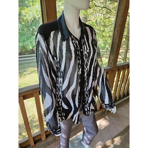 Chico's Animal Print Top - Picture 2 of 5